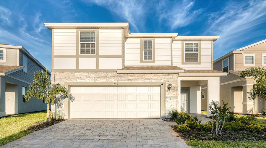 DAVENPORT, Florida 33897, 7 Bedrooms Bedrooms, ,5 BathroomsBathrooms,Residential,For Sale,LANA,0,MFRS5141140