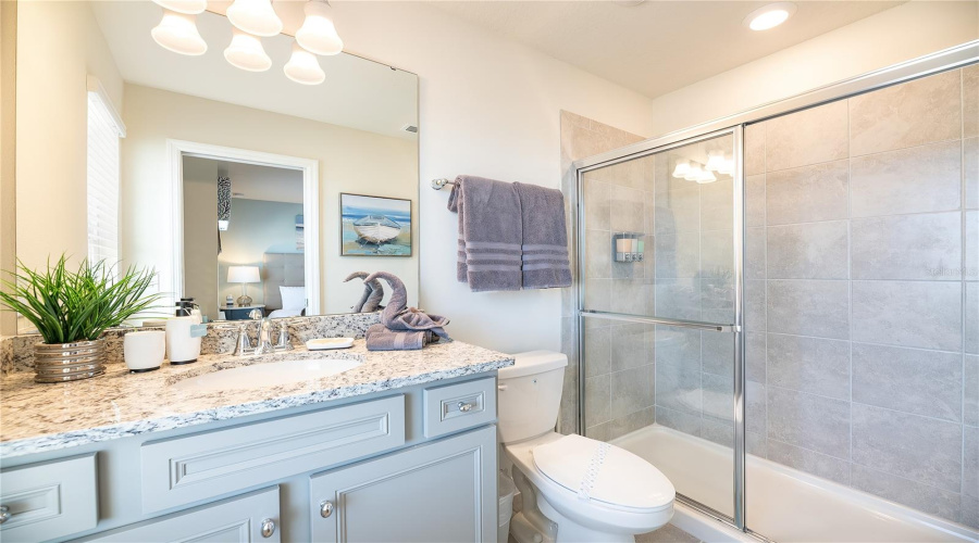 DAVENPORT, Florida 33897, 7 Bedrooms Bedrooms, ,5 BathroomsBathrooms,Residential,For Sale,LANA,0,MFRS5141140