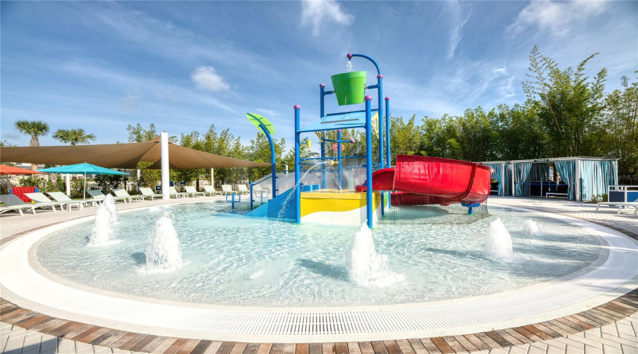 DAVENPORT, Florida 33897, 7 Bedrooms Bedrooms, ,5 BathroomsBathrooms,Residential,For Sale,LANA,0,MFRS5141140