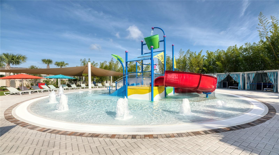DAVENPORT, Florida 33897, 7 Bedrooms Bedrooms, ,5 BathroomsBathrooms,Residential,For Sale,LANA,0,MFRS5141140
