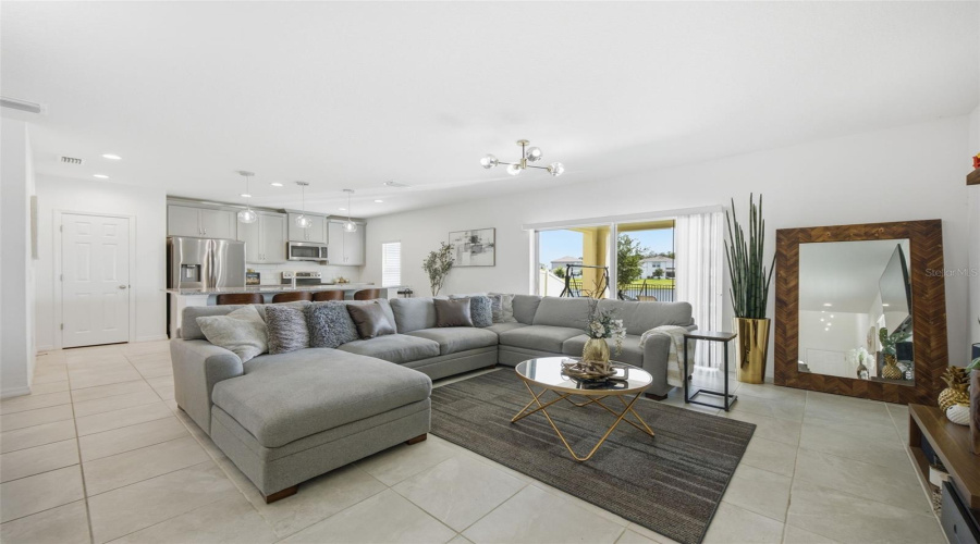 KISSIMMEE, Florida 34746, 4 Bedrooms Bedrooms, ,2 BathroomsBathrooms,Residential,For Sale,WOODMONT,0,MFRA4702424