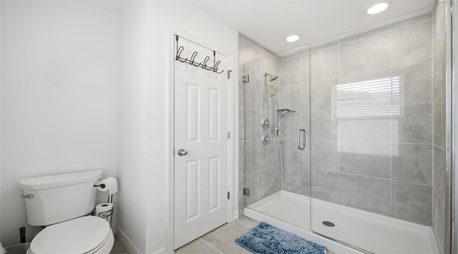 KISSIMMEE, Florida 34746, 4 Bedrooms Bedrooms, ,2 BathroomsBathrooms,Residential,For Sale,WOODMONT,0,MFRA4702424