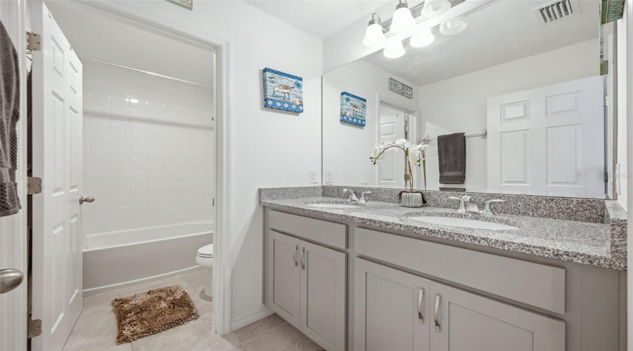 KISSIMMEE, Florida 34746, 4 Bedrooms Bedrooms, ,2 BathroomsBathrooms,Residential,For Sale,WOODMONT,0,MFRA4702424