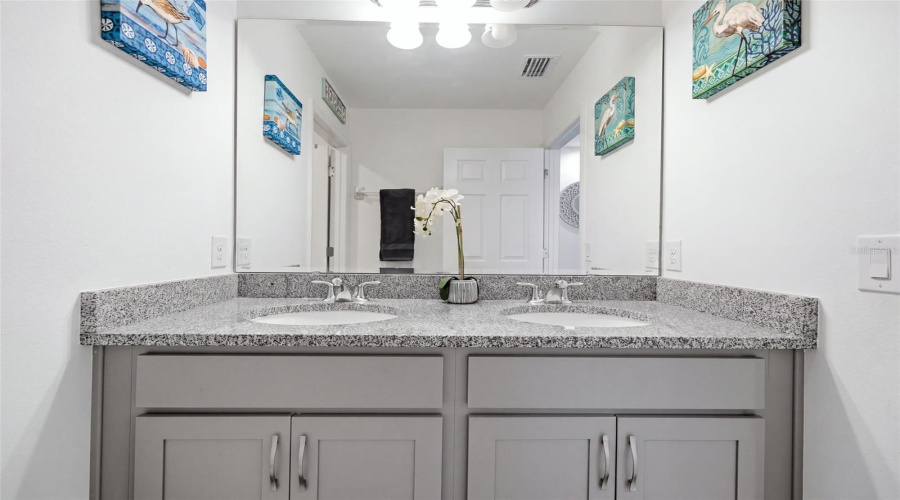 KISSIMMEE, Florida 34746, 4 Bedrooms Bedrooms, ,2 BathroomsBathrooms,Residential,For Sale,WOODMONT,0,MFRA4702424