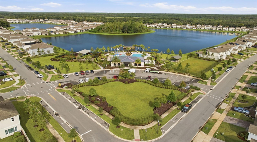 KISSIMMEE, Florida 34746, 4 Bedrooms Bedrooms, ,2 BathroomsBathrooms,Residential,For Sale,WOODMONT,0,MFRA4702424