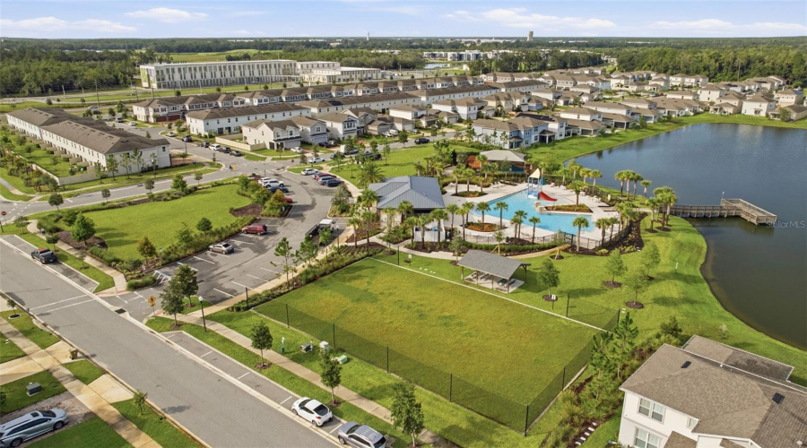 KISSIMMEE, Florida 34746, 4 Bedrooms Bedrooms, ,2 BathroomsBathrooms,Residential,For Sale,WOODMONT,0,MFRA4702424