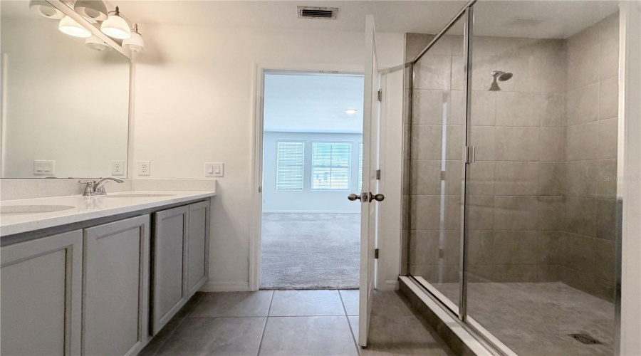 DAVENPORT, Florida 33896, 3 Bedrooms Bedrooms, ,2 BathroomsBathrooms,Residential,For Sale,DISCOVERY,0,MFRO6397625