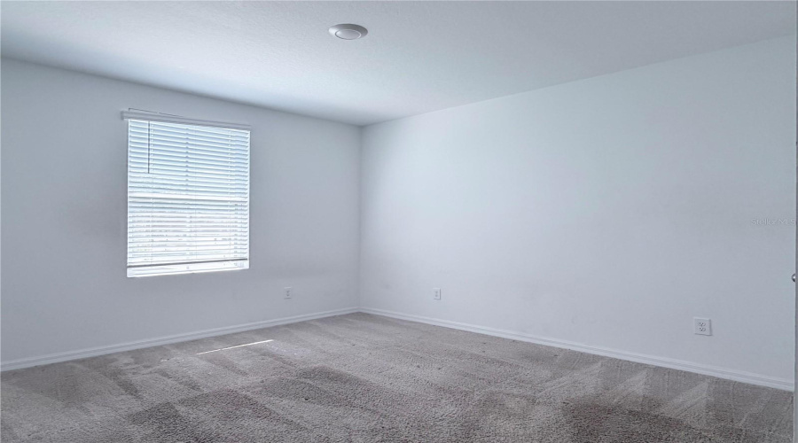 DAVENPORT, Florida 33896, 3 Bedrooms Bedrooms, ,2 BathroomsBathrooms,Residential,For Sale,DISCOVERY,0,MFRO6397625
