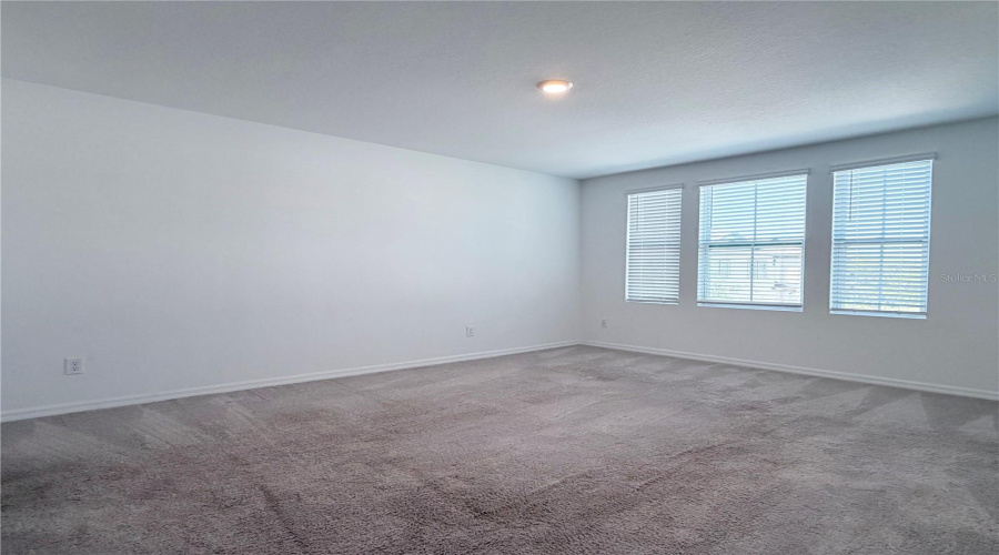 DAVENPORT, Florida 33896, 3 Bedrooms Bedrooms, ,2 BathroomsBathrooms,Residential,For Sale,DISCOVERY,0,MFRO6397625