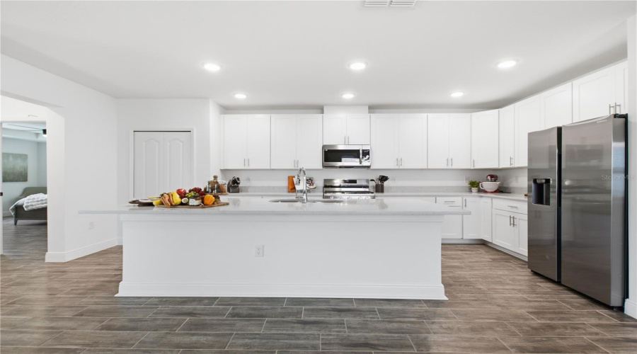 DAVENPORT, Florida 33837, 4 Bedrooms Bedrooms, ,3 BathroomsBathrooms,Residential,For Sale,OAK BLUFF,0,MFRO6424339