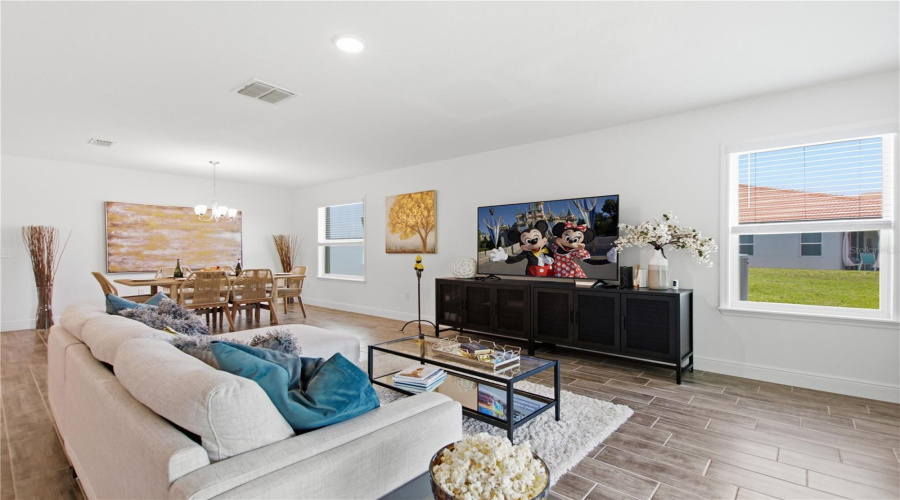 DAVENPORT, Florida 33837, 4 Bedrooms Bedrooms, ,3 BathroomsBathrooms,Residential,For Sale,OAK BLUFF,0,MFRO6424339