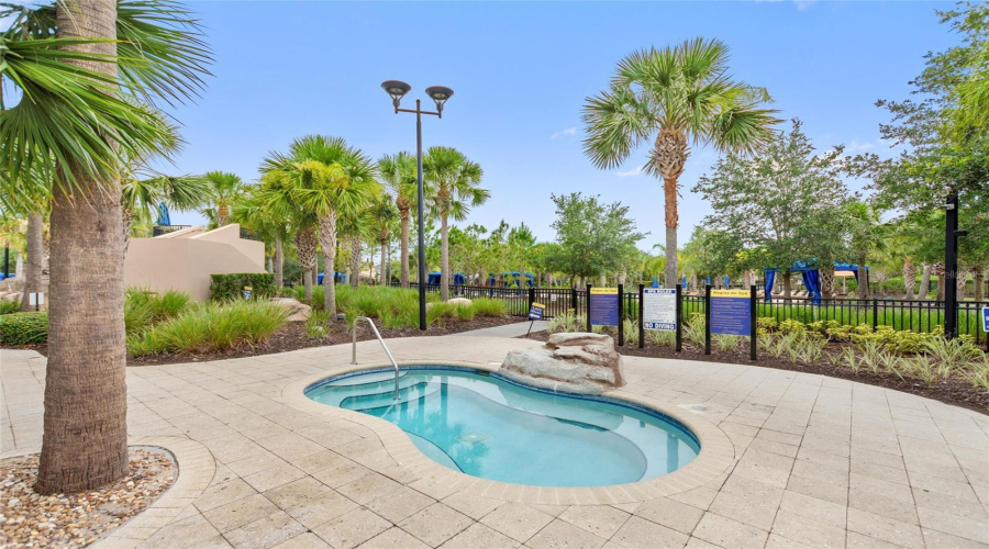 DAVENPORT, Florida 33837, 4 Bedrooms Bedrooms, ,3 BathroomsBathrooms,Residential,For Sale,OAK BLUFF,0,MFRO6424339