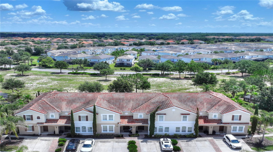 DAVENPORT, Florida 33837, 4 Bedrooms Bedrooms, ,3 BathroomsBathrooms,Residential,For Sale,OAK BLUFF,0,MFRO6424339