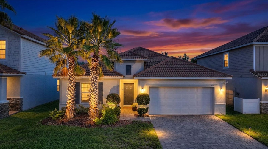 DAVENPORT, Florida 33837, 4 Bedrooms Bedrooms, ,3 BathroomsBathrooms,Residential,For Sale,OAK BLUFF,0,MFRO6424339