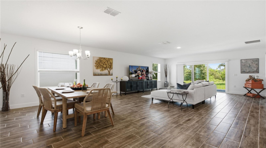 DAVENPORT, Florida 33837, 4 Bedrooms Bedrooms, ,3 BathroomsBathrooms,Residential,For Sale,OAK BLUFF,0,MFRO6424339