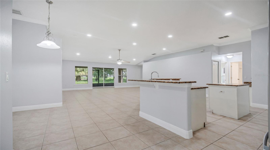 KISSIMMEE, Florida 34746, 4 Bedrooms Bedrooms, ,2 BathroomsBathrooms,Residential,For Sale,THE OAKS,0,MFRO6431874