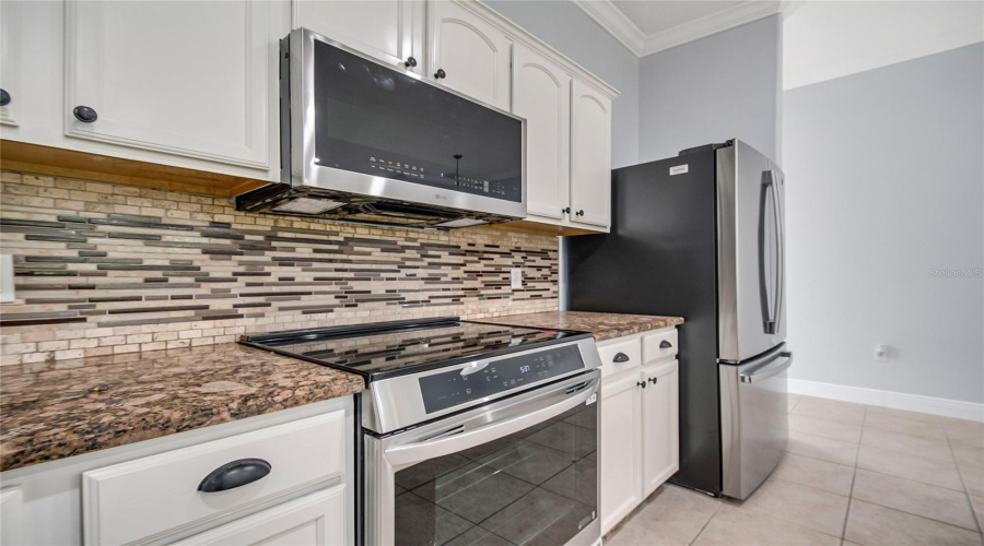 KISSIMMEE, Florida 34746, 4 Bedrooms Bedrooms, ,2 BathroomsBathrooms,Residential,For Sale,THE OAKS,0,MFRO6431874