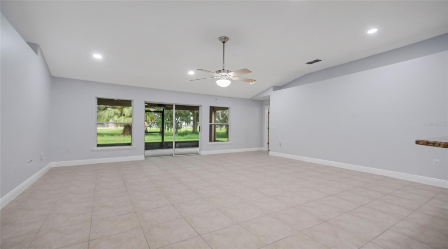 KISSIMMEE, Florida 34746, 4 Bedrooms Bedrooms, ,2 BathroomsBathrooms,Residential,For Sale,THE OAKS,0,MFRO6431874