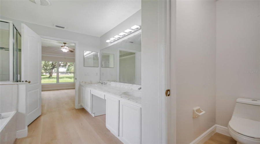 KISSIMMEE, Florida 34746, 4 Bedrooms Bedrooms, ,2 BathroomsBathrooms,Residential,For Sale,THE OAKS,0,MFRO6431874