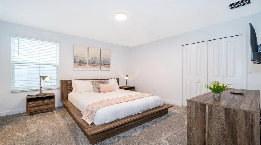 DAVENPORT, Florida 33896, 8 Bedrooms Bedrooms, ,5 BathroomsBathrooms,Residential,For Sale,SOMMERSET HILLS,0,MFRO6431652