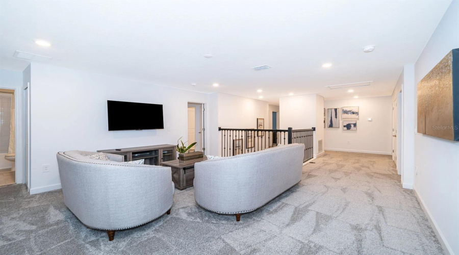 DAVENPORT, Florida 33896, 8 Bedrooms Bedrooms, ,5 BathroomsBathrooms,Residential,For Sale,SOMMERSET HILLS,0,MFRO6431652