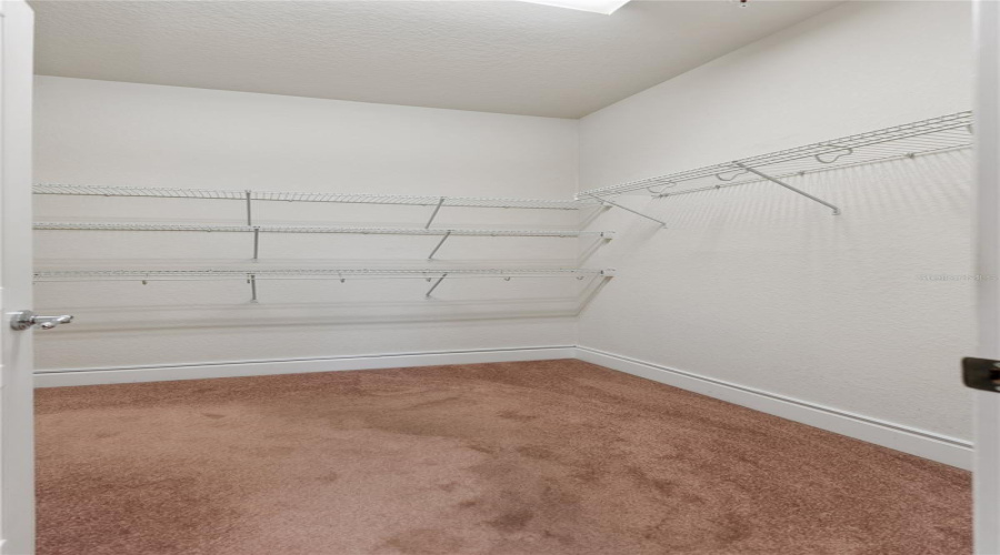 DAVENPORT, Florida 33896, 3 Bedrooms Bedrooms, ,2 BathroomsBathrooms,Residential,For Sale,MILLEDGE,0,MFRO6431689