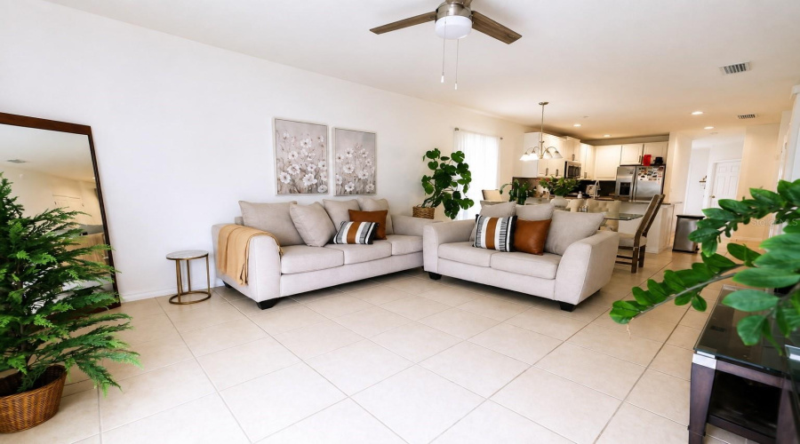 KISSIMMEE, Florida 34746, 3 Bedrooms Bedrooms, ,2 BathroomsBathrooms,Residential,For Sale,ROYAL POINT,0,MFRS5155361