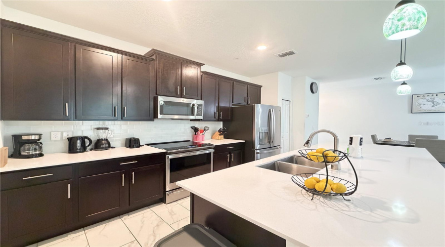 KISSIMMEE, Florida 34746, 4 Bedrooms Bedrooms, ,3 BathroomsBathrooms,Residential,For Sale,PARAGRAPH,0,MFRO6432816
