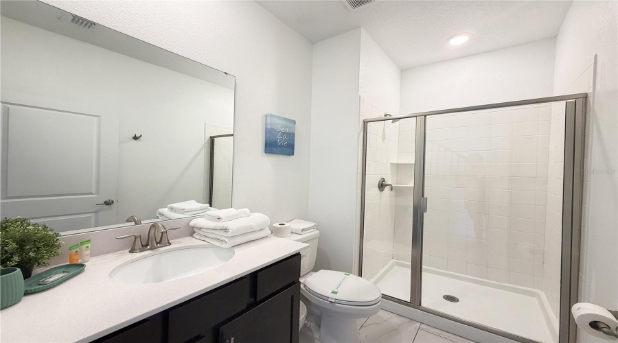 KISSIMMEE, Florida 34746, 4 Bedrooms Bedrooms, ,3 BathroomsBathrooms,Residential,For Sale,PARAGRAPH,0,MFRO6432816