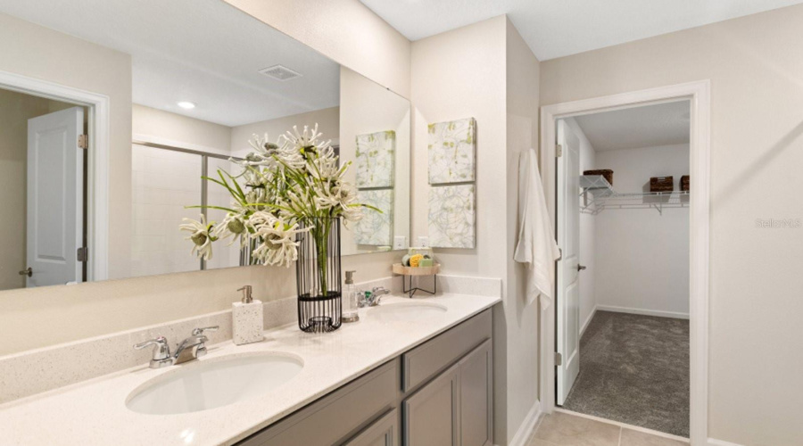 KISSIMMEE, Florida 34746, 4 Bedrooms Bedrooms, ,2 BathroomsBathrooms,Residential,For Sale,WORCHESTER,0,MFRO6432673