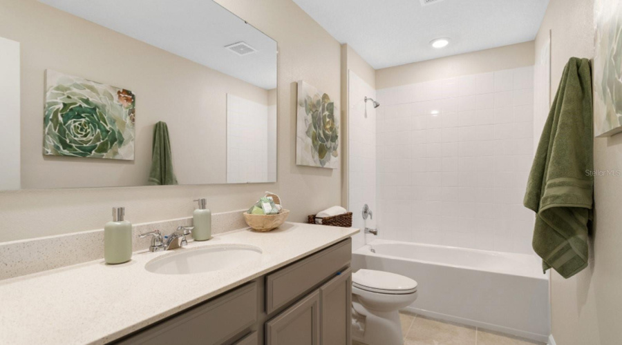 KISSIMMEE, Florida 34746, 4 Bedrooms Bedrooms, ,2 BathroomsBathrooms,Residential,For Sale,WORCHESTER,0,MFRO6432673