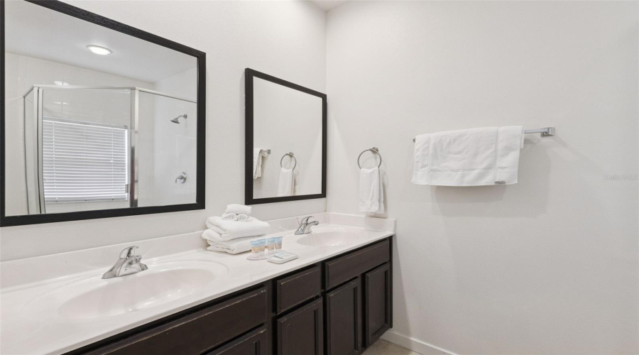 KISSIMMEE, Florida 34746, 2 Bedrooms Bedrooms, ,2 BathroomsBathrooms,Residential,For Sale,COUPE,0,MFRO6432726