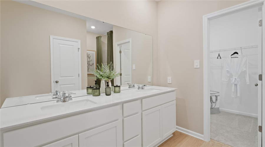 DAVENPORT, Florida 33837, 4 Bedrooms Bedrooms, ,2 BathroomsBathrooms,Residential,For Sale,WALTHAM FOREST,0,MFRO6432723