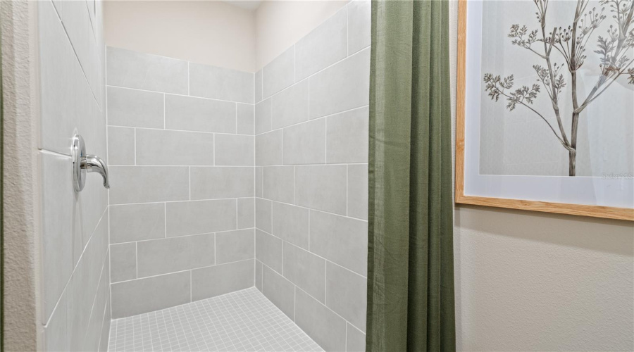 DAVENPORT, Florida 33837, 4 Bedrooms Bedrooms, ,2 BathroomsBathrooms,Residential,For Sale,WALTHAM FOREST,0,MFRO6432723
