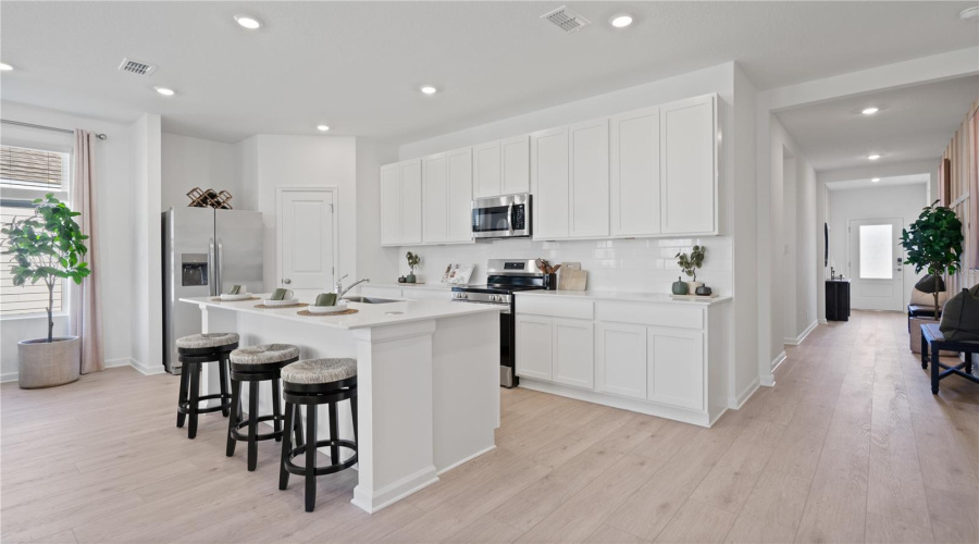 DAVENPORT, Florida 33837, 4 Bedrooms Bedrooms, ,2 BathroomsBathrooms,Residential,For Sale,WALTHAM FOREST,0,MFRO6432723
