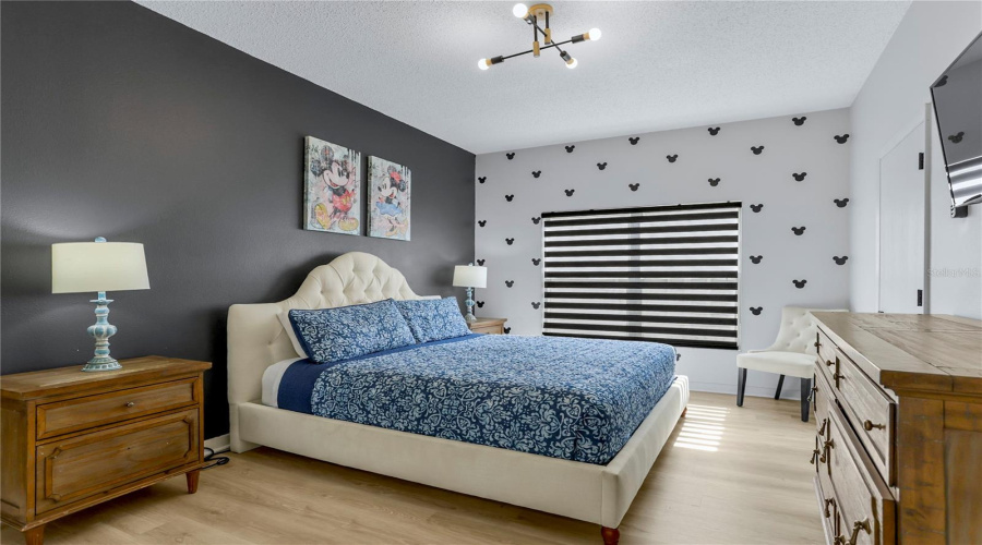 DAVENPORT, Florida 33897, 6 Bedrooms Bedrooms, ,4 BathroomsBathrooms,Residential,For Sale,NAZHA,0,MFRO6432646