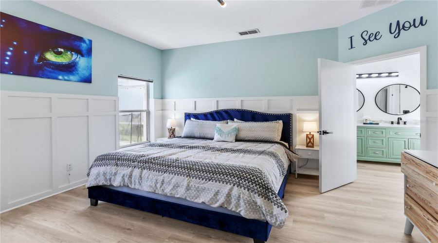 DAVENPORT, Florida 33897, 6 Bedrooms Bedrooms, ,4 BathroomsBathrooms,Residential,For Sale,NAZHA,0,MFRO6432646
