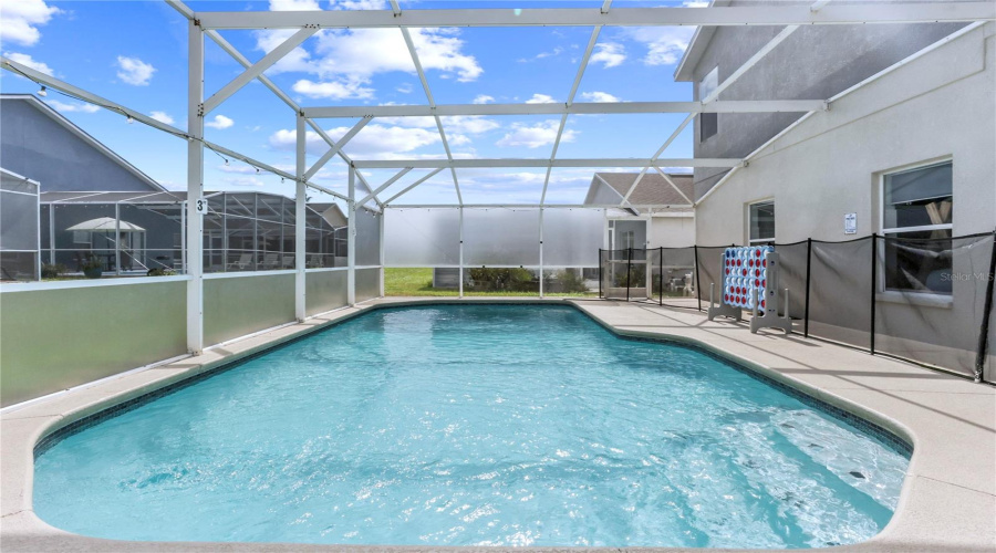 DAVENPORT, Florida 33897, 6 Bedrooms Bedrooms, ,4 BathroomsBathrooms,Residential,For Sale,NAZHA,0,MFRO6432646