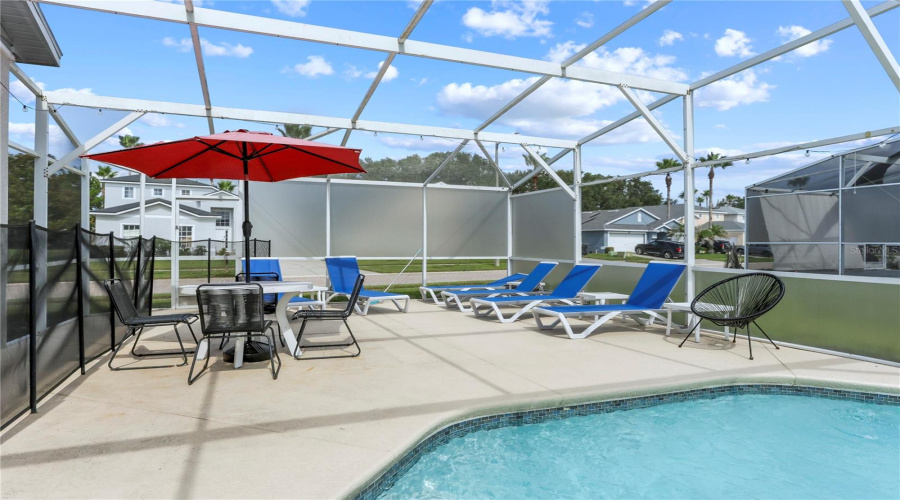 DAVENPORT, Florida 33897, 6 Bedrooms Bedrooms, ,4 BathroomsBathrooms,Residential,For Sale,NAZHA,0,MFRO6432646