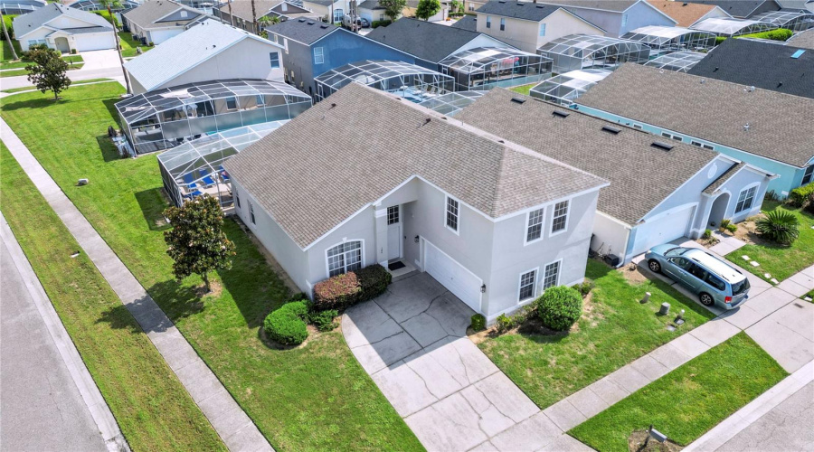 DAVENPORT, Florida 33897, 6 Bedrooms Bedrooms, ,4 BathroomsBathrooms,Residential,For Sale,NAZHA,0,MFRO6432646