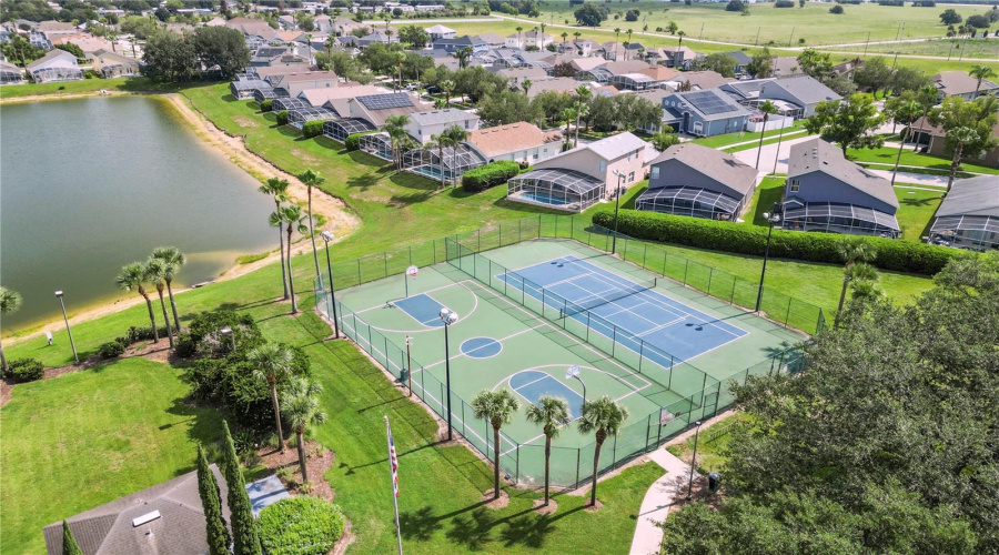 DAVENPORT, Florida 33897, 6 Bedrooms Bedrooms, ,4 BathroomsBathrooms,Residential,For Sale,NAZHA,0,MFRO6432646