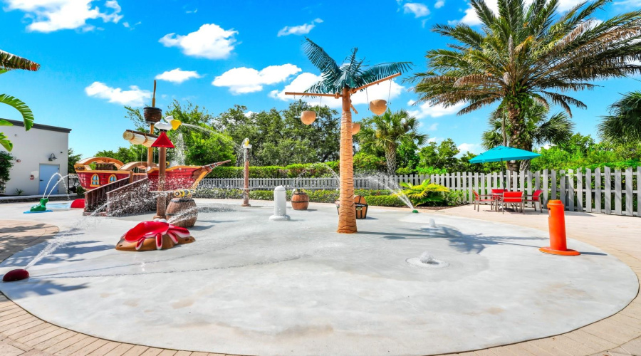 DAVENPORT, Florida 33896, 3 Bedrooms Bedrooms, ,2 BathroomsBathrooms,Residential,For Sale,DISCOVERY,0,MFRO6432840