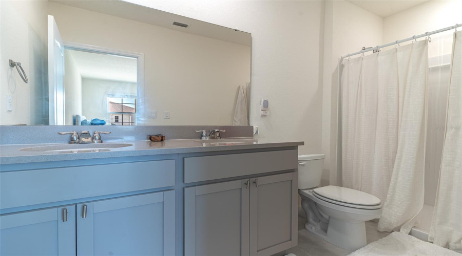 DAVENPORT, Florida 33837, 3 Bedrooms Bedrooms, ,2 BathroomsBathrooms,Residential,For Sale,ROCK ELM,0,MFRL4964136