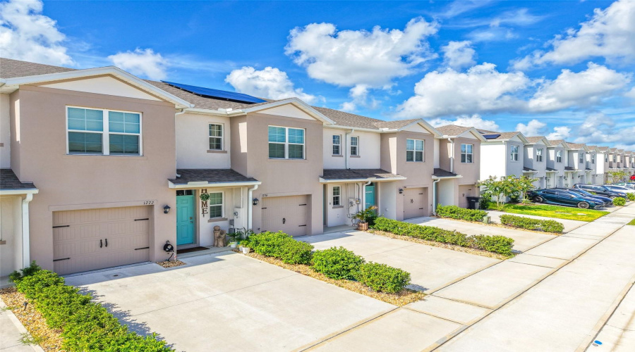 DAVENPORT, Florida 33837, 3 Bedrooms Bedrooms, ,2 BathroomsBathrooms,Residential,For Sale,ROCK ELM,0,MFRL4964136