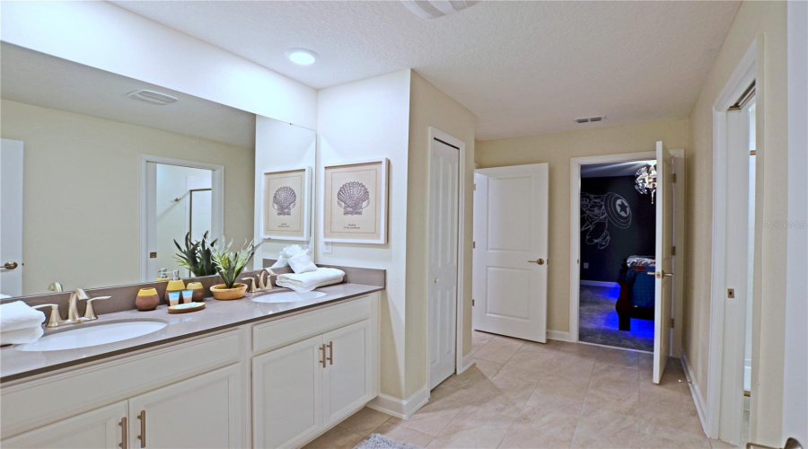 KISSIMMEE, Florida 34746, 9 Bedrooms Bedrooms, ,5 BathroomsBathrooms,Residential,For Sale,BOOKMARK,0,MFRT3543495