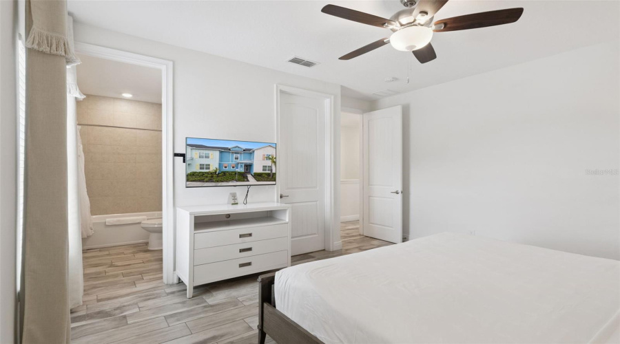 KISSIMMEE, Florida 34747, 2 Bedrooms Bedrooms, ,2 BathroomsBathrooms,Residential,For Sale,SURF,0,MFRS5155480