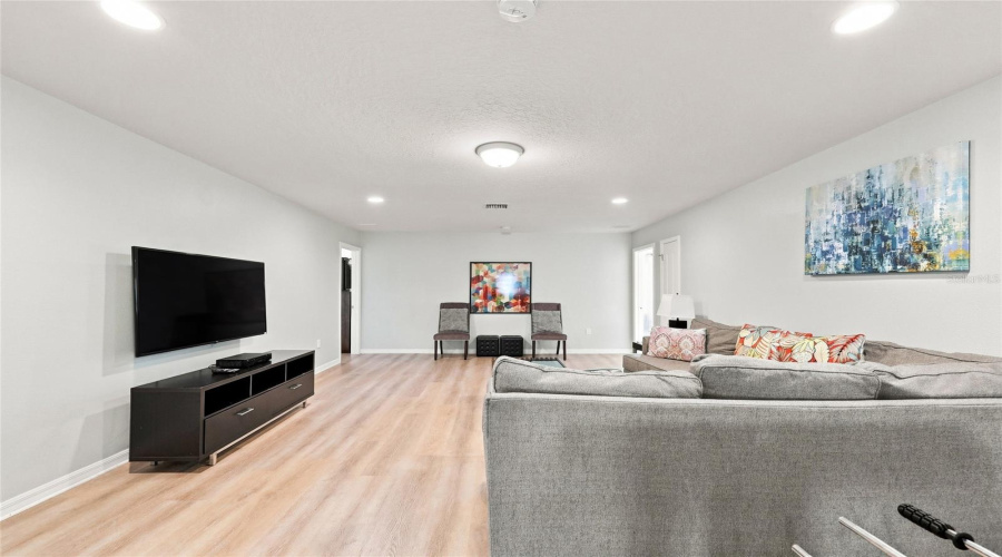 KISSIMMEE, Florida 34747, 8 Bedrooms Bedrooms, ,6 BathroomsBathrooms,Residential,For Sale,LIMA,0,MFRO6431809