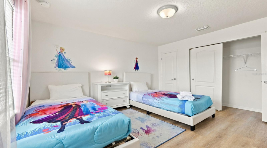 KISSIMMEE, Florida 34747, 8 Bedrooms Bedrooms, ,6 BathroomsBathrooms,Residential,For Sale,LIMA,0,MFRO6431809