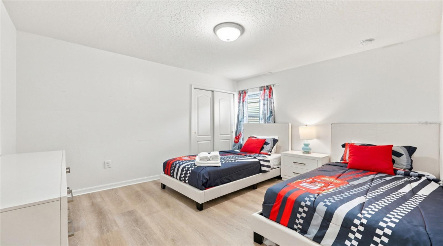 KISSIMMEE, Florida 34747, 8 Bedrooms Bedrooms, ,6 BathroomsBathrooms,Residential,For Sale,LIMA,0,MFRO6431809