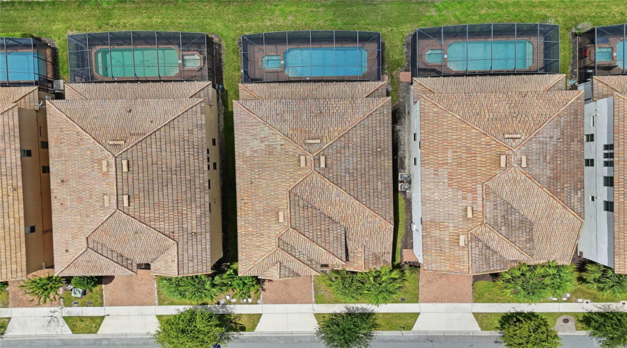 KISSIMMEE, Florida 34747, 8 Bedrooms Bedrooms, ,6 BathroomsBathrooms,Residential,For Sale,LIMA,0,MFRO6431809